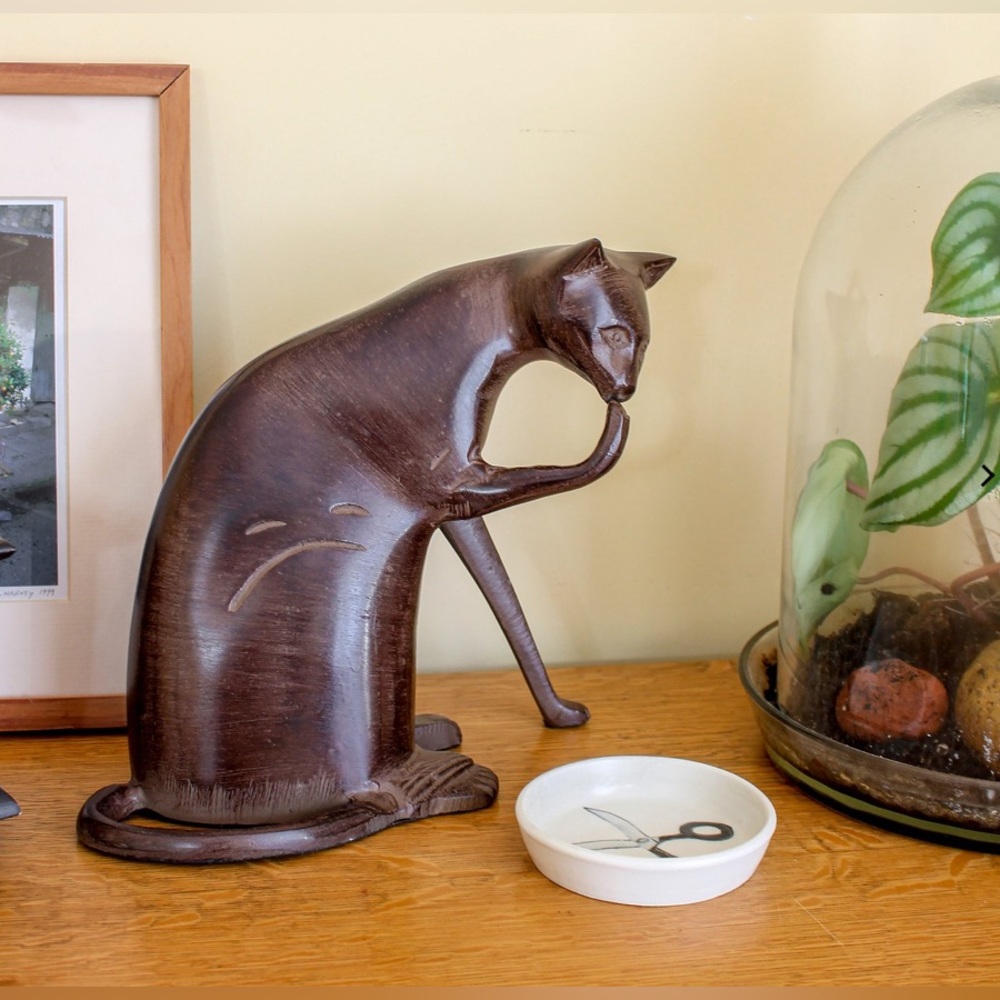 Coy Siamese Metal Cat Figure Sculpture